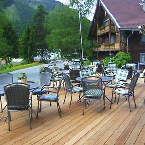 Hotel Wildrose